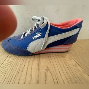 Wedge heel orange, grey and royal blue Puma sneakers